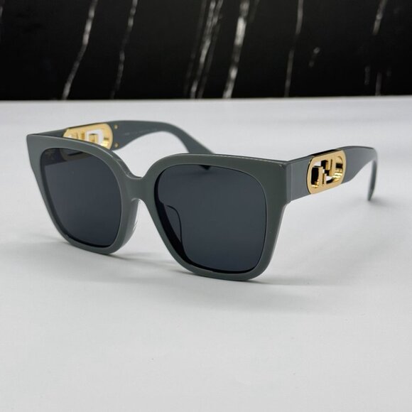 NEW FE40063F 20A FENDI GREY WOMEN FENDI SUNGLASSES - Picture 1 of 10
